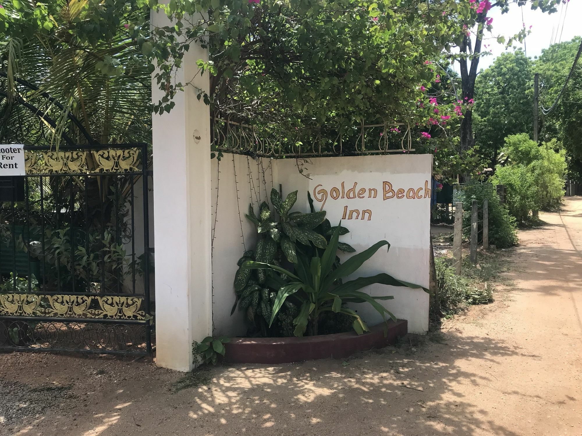 Golden Beach Inn トリンコマリー エクステリア 写真